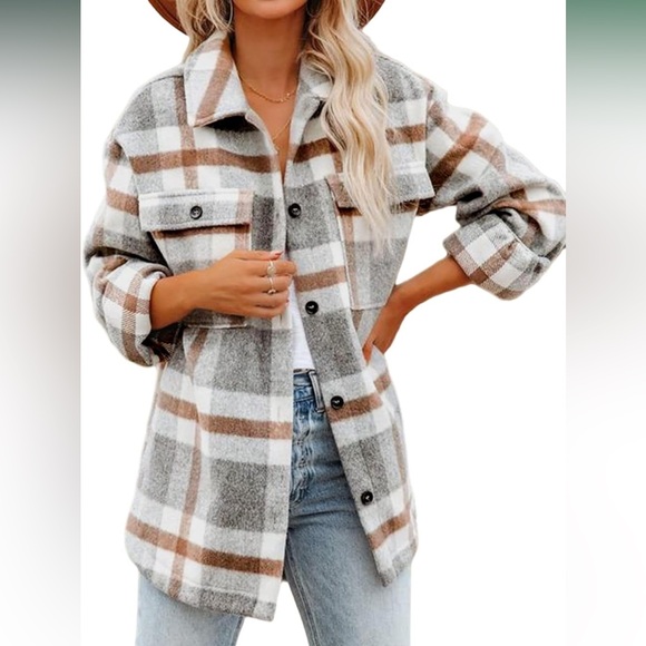 Jackets & Blazers - Plaid flannel shacket button down